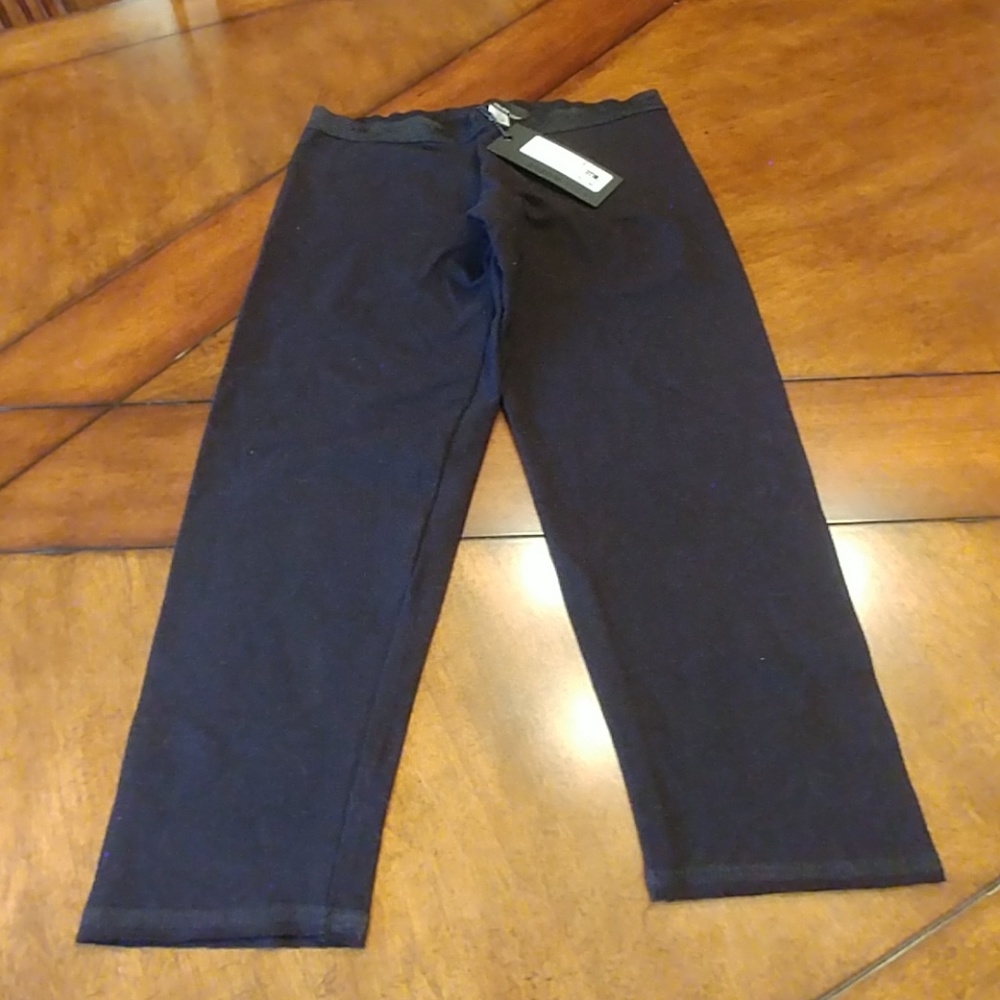 NEW WITH TAGS SO LOW CROP LEGGING